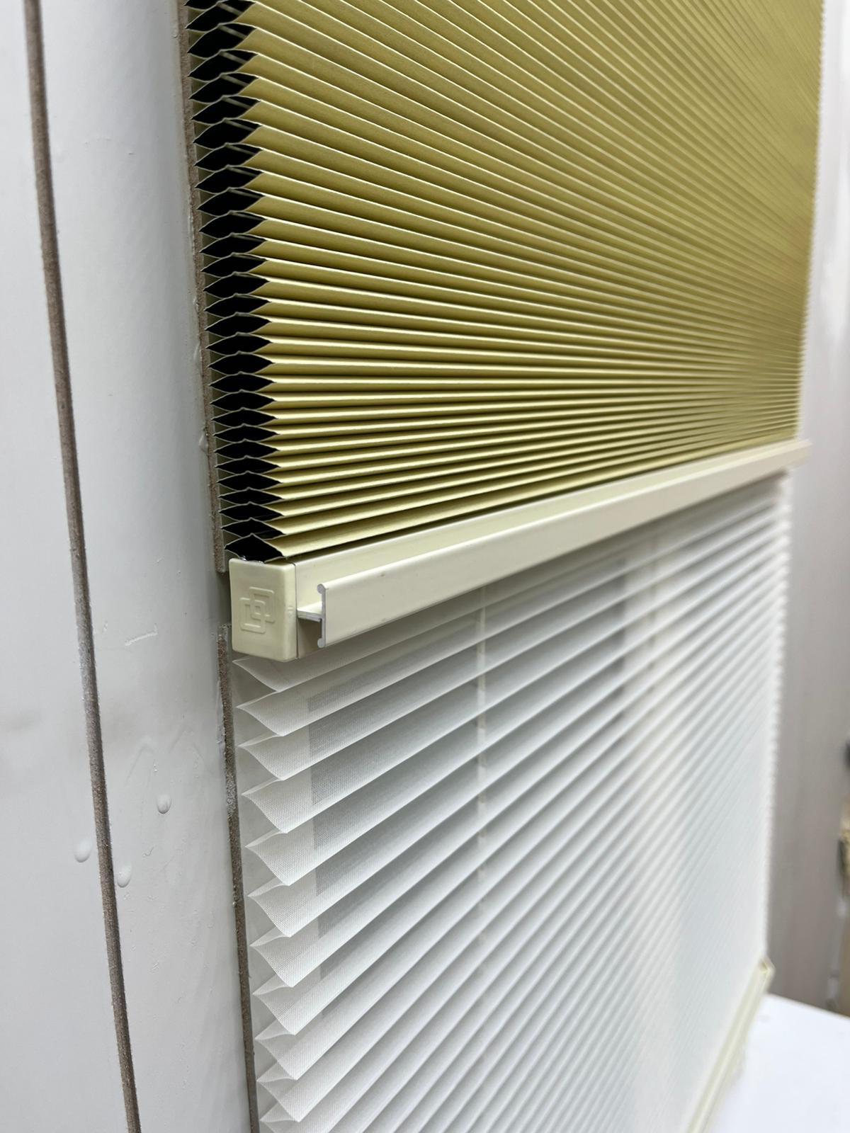Honeycomb (BAL PETEĞİ) Çiftli Sistem Gece-Gündüz %100 Karartma Ve Isı Yalıtımlı Plise Perde Krem